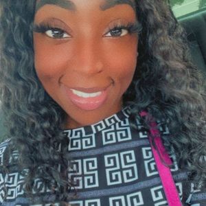 Meet your Posher, Ebony